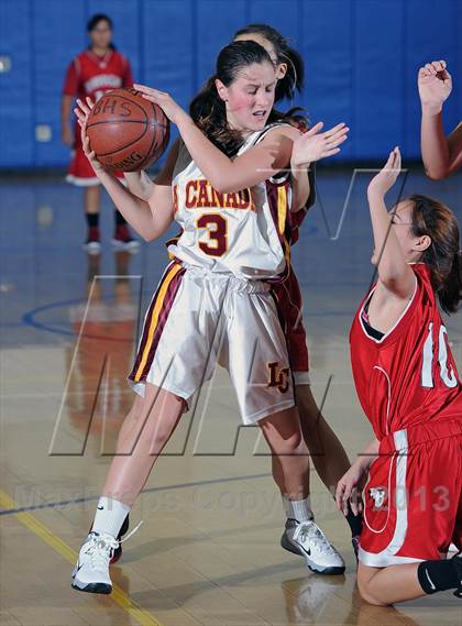 Thumbnail 2 in FR: Burroughs vs. La Canada (Burbank Tip Off Classic) photogallery.