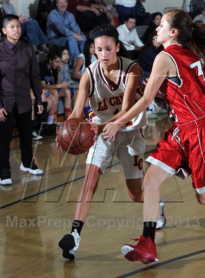 Thumbnail 3 in FR: Burroughs vs. La Canada (Burbank Tip Off Classic) photogallery.