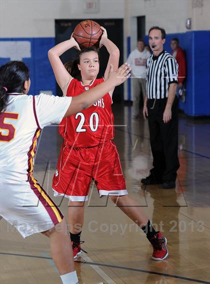 Thumbnail 3 in FR: Burroughs vs. La Canada (Burbank Tip Off Classic) photogallery.