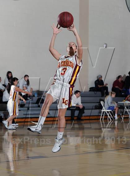 Thumbnail 3 in FR: Burroughs vs. La Canada (Burbank Tip Off Classic) photogallery.