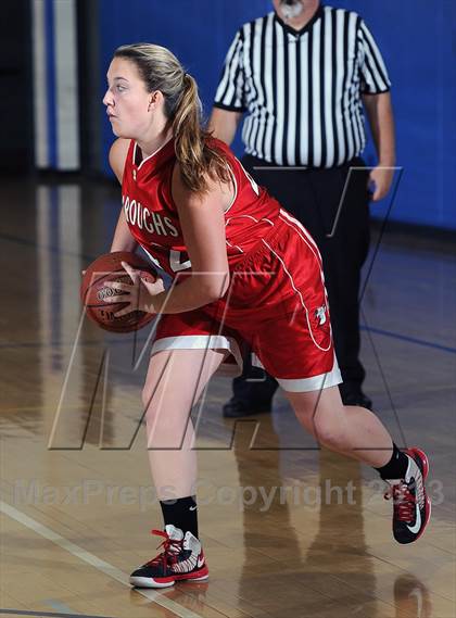 Thumbnail 2 in FR: Burroughs vs. La Canada (Burbank Tip Off Classic) photogallery.