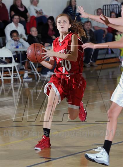 Thumbnail 3 in FR: Burroughs vs. La Canada (Burbank Tip Off Classic) photogallery.