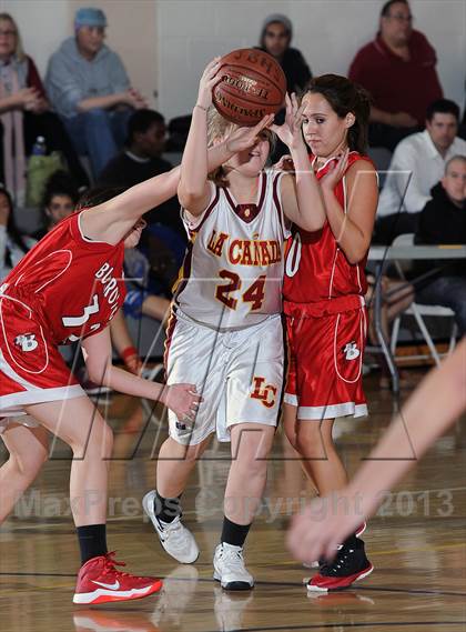 Thumbnail 1 in FR: Burroughs vs. La Canada (Burbank Tip Off Classic) photogallery.