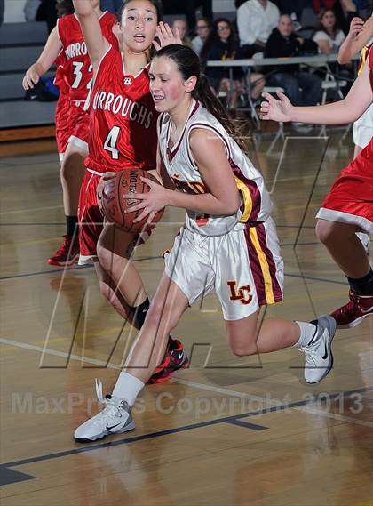Thumbnail 2 in FR: Burroughs vs. La Canada (Burbank Tip Off Classic) photogallery.