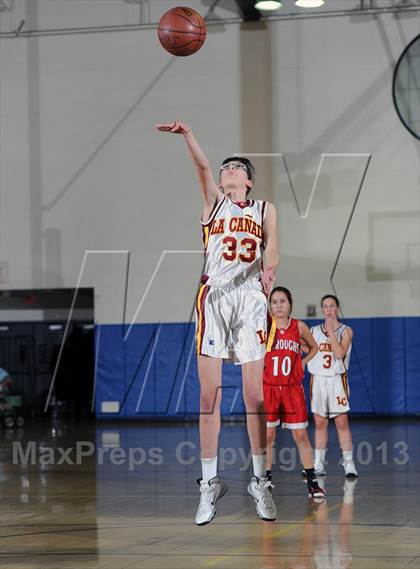 Thumbnail 1 in FR: Burroughs vs. La Canada (Burbank Tip Off Classic) photogallery.