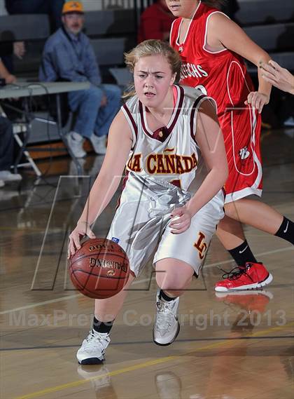 Thumbnail 3 in FR: Burroughs vs. La Canada (Burbank Tip Off Classic) photogallery.