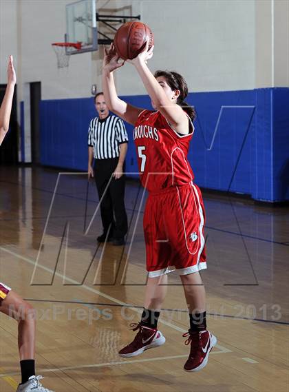 Thumbnail 3 in FR: Burroughs vs. La Canada (Burbank Tip Off Classic) photogallery.