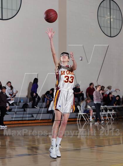 Thumbnail 3 in FR: Burroughs vs. La Canada (Burbank Tip Off Classic) photogallery.