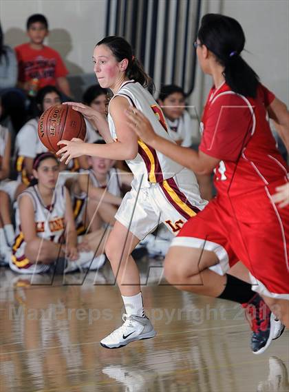 Thumbnail 1 in FR: Burroughs vs. La Canada (Burbank Tip Off Classic) photogallery.