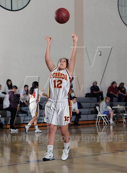 Thumbnail 2 in FR: Burroughs vs. La Canada (Burbank Tip Off Classic) photogallery.