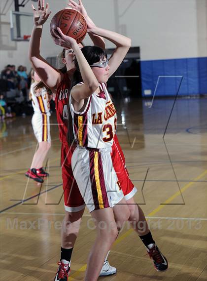 Thumbnail 3 in FR: Burroughs vs. La Canada (Burbank Tip Off Classic) photogallery.
