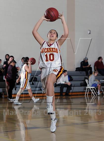 Thumbnail 1 in FR: Burroughs vs. La Canada (Burbank Tip Off Classic) photogallery.