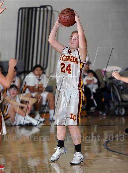 Thumbnail 2 in FR: Burroughs vs. La Canada (Burbank Tip Off Classic) photogallery.