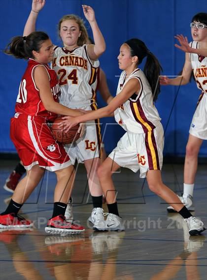 Thumbnail 1 in FR: Burroughs vs. La Canada (Burbank Tip Off Classic) photogallery.