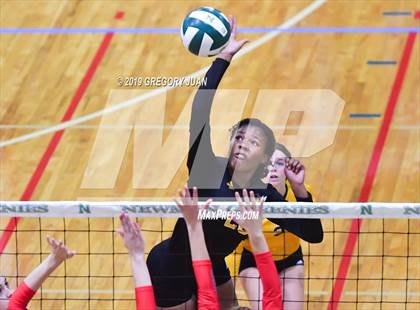 Thumbnail 1 in Fontainebleau vs Haynes Academy (Newman Tournament) photogallery.