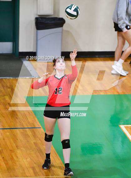 Thumbnail 3 in Fontainebleau vs Haynes Academy (Newman Tournament) photogallery.
