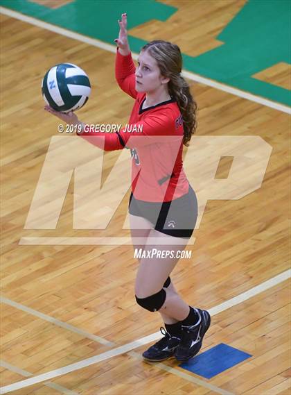 Thumbnail 3 in Fontainebleau vs Haynes Academy (Newman Tournament) photogallery.