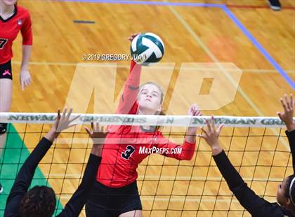 Thumbnail 2 in Fontainebleau vs Haynes Academy (Newman Tournament) photogallery.