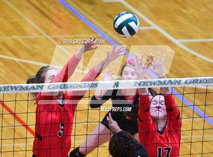 Thumbnail 2 in Fontainebleau vs Haynes Academy (Newman Tournament) photogallery.