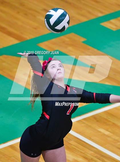 Thumbnail 2 in Fontainebleau vs Haynes Academy (Newman Tournament) photogallery.