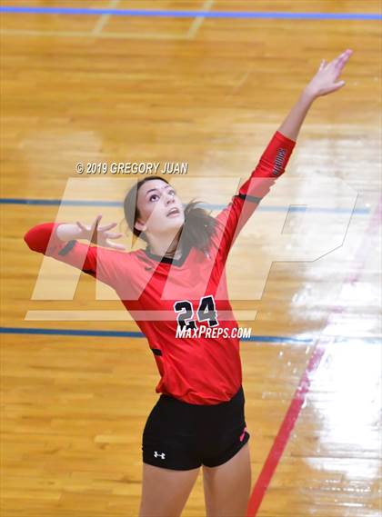 Thumbnail 1 in Fontainebleau vs Haynes Academy (Newman Tournament) photogallery.