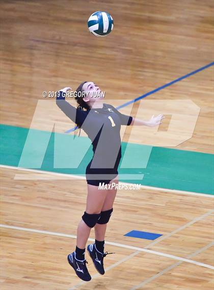 Thumbnail 2 in Fontainebleau vs Haynes Academy (Newman Tournament) photogallery.