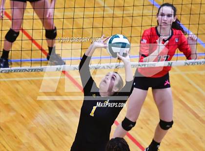 Thumbnail 1 in Fontainebleau vs Haynes Academy (Newman Tournament) photogallery.