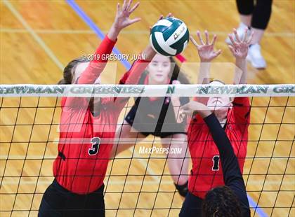 Thumbnail 1 in Fontainebleau vs Haynes Academy (Newman Tournament) photogallery.