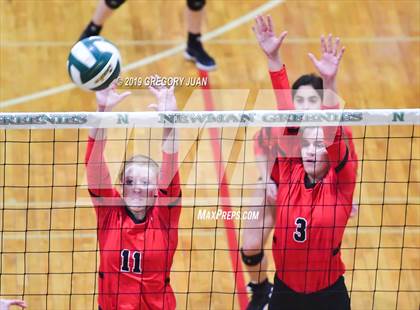 Thumbnail 3 in Fontainebleau vs Haynes Academy (Newman Tournament) photogallery.