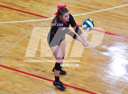 Thumbnail 2 in Fontainebleau vs Haynes Academy (Newman Tournament) photogallery.