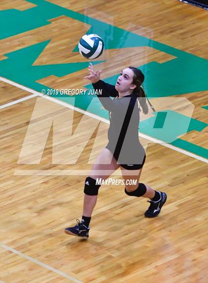 Thumbnail 3 in Fontainebleau vs Haynes Academy (Newman Tournament) photogallery.