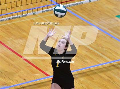 Thumbnail 2 in Fontainebleau vs Haynes Academy (Newman Tournament) photogallery.