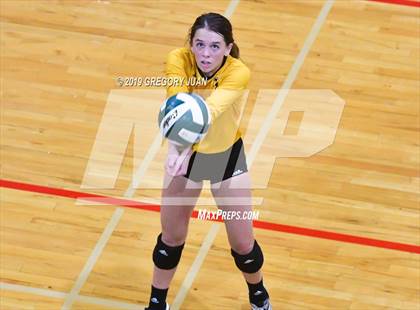 Thumbnail 2 in Fontainebleau vs Haynes Academy (Newman Tournament) photogallery.