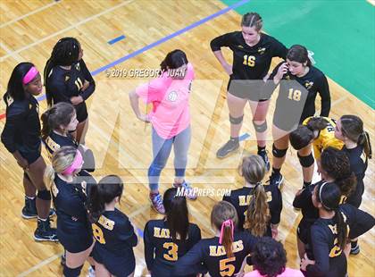 Thumbnail 1 in Fontainebleau vs Haynes Academy (Newman Tournament) photogallery.