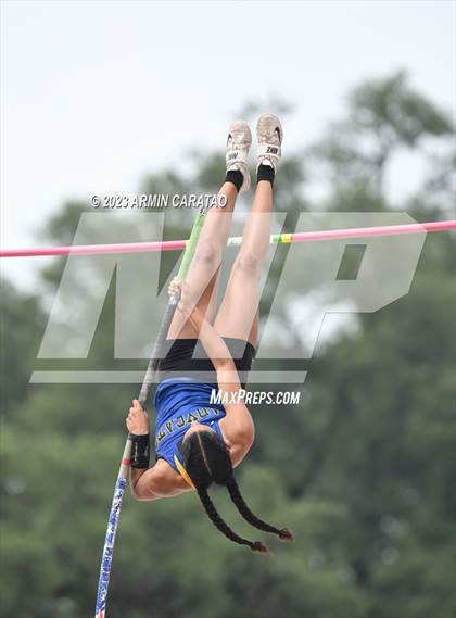 Thumbnail 3 in UIL 4A Track & Field Finals  photogallery.