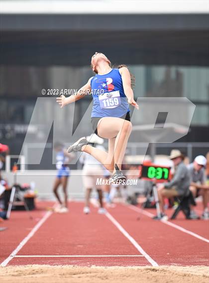 Thumbnail 2 in UIL 4A Track & Field Finals  photogallery.