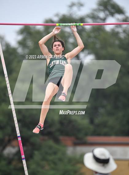 Thumbnail 2 in UIL 4A Track & Field Finals  photogallery.