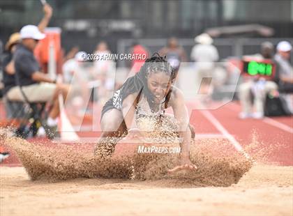 Thumbnail 1 in UIL 4A Track & Field Finals  photogallery.