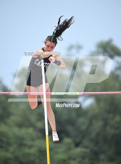 Thumbnail 2 in UIL 4A Track & Field Finals  photogallery.
