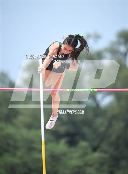 Thumbnail 1 in UIL 4A Track & Field Finals  photogallery.