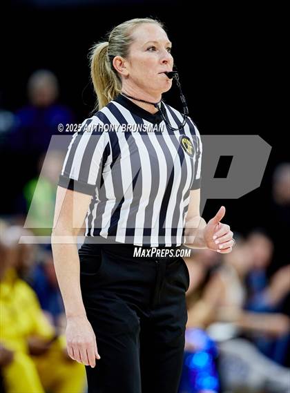 Thumbnail 1 in Marin Catholic vs. Mater Dei Catholic (CIF State D3 Final) photogallery.