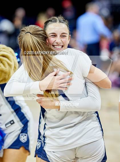 Thumbnail 2 in Marin Catholic vs. Mater Dei Catholic (CIF State D3 Final) photogallery.