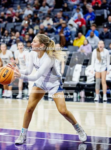 Thumbnail 2 in Marin Catholic vs. Mater Dei Catholic (CIF State D3 Final) photogallery.