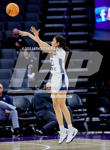 Thumbnail 3 in Marin Catholic vs. Mater Dei Catholic (CIF State D3 Final) photogallery.