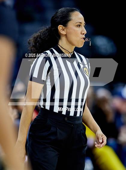 Thumbnail 1 in Marin Catholic vs. Mater Dei Catholic (CIF State D3 Final) photogallery.