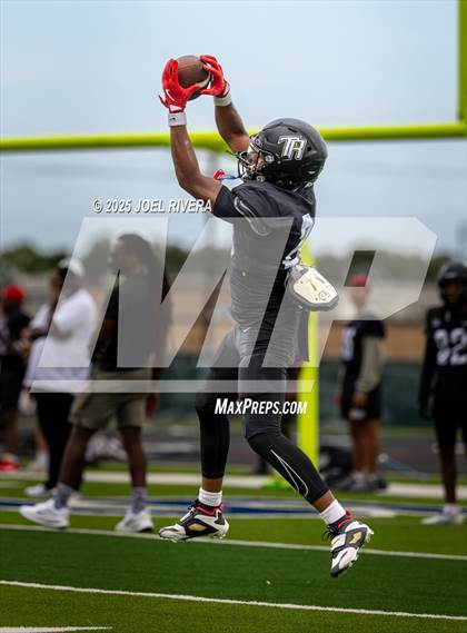Thumbnail 1 in Foster @ Randle photogallery.
