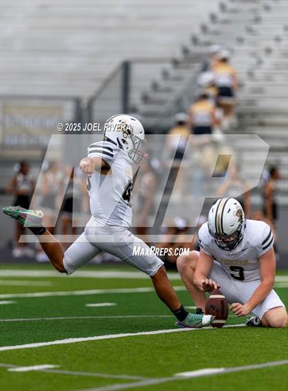Thumbnail 1 in Foster @ Randle photogallery.