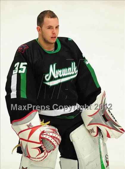 Thumbnail 2 in Norwalk/McMahon @ New Fairfield/Immaculate photogallery.