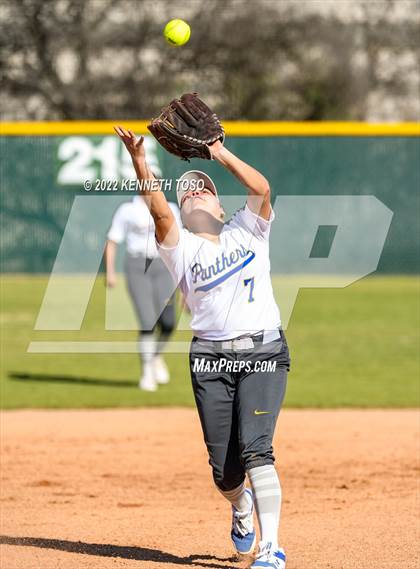 Thumbnail 2 in Pflugerville vs. McCollum photogallery.