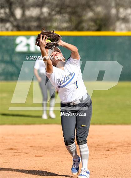 Thumbnail 3 in Pflugerville vs. McCollum photogallery.